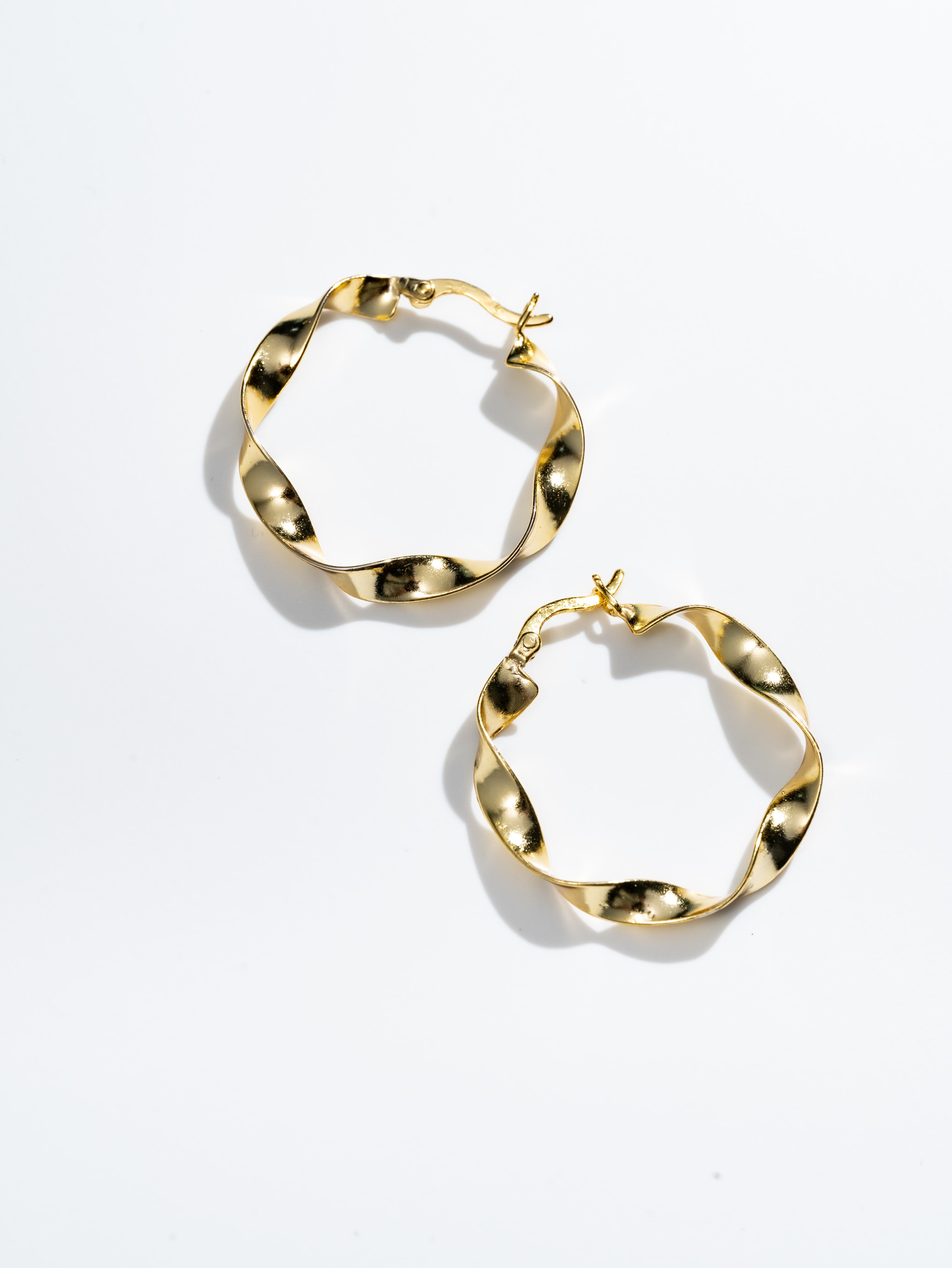 Vintage gold plated sterling silver twist earring