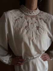 refined floral embroidery high neck shirt-5272-6
