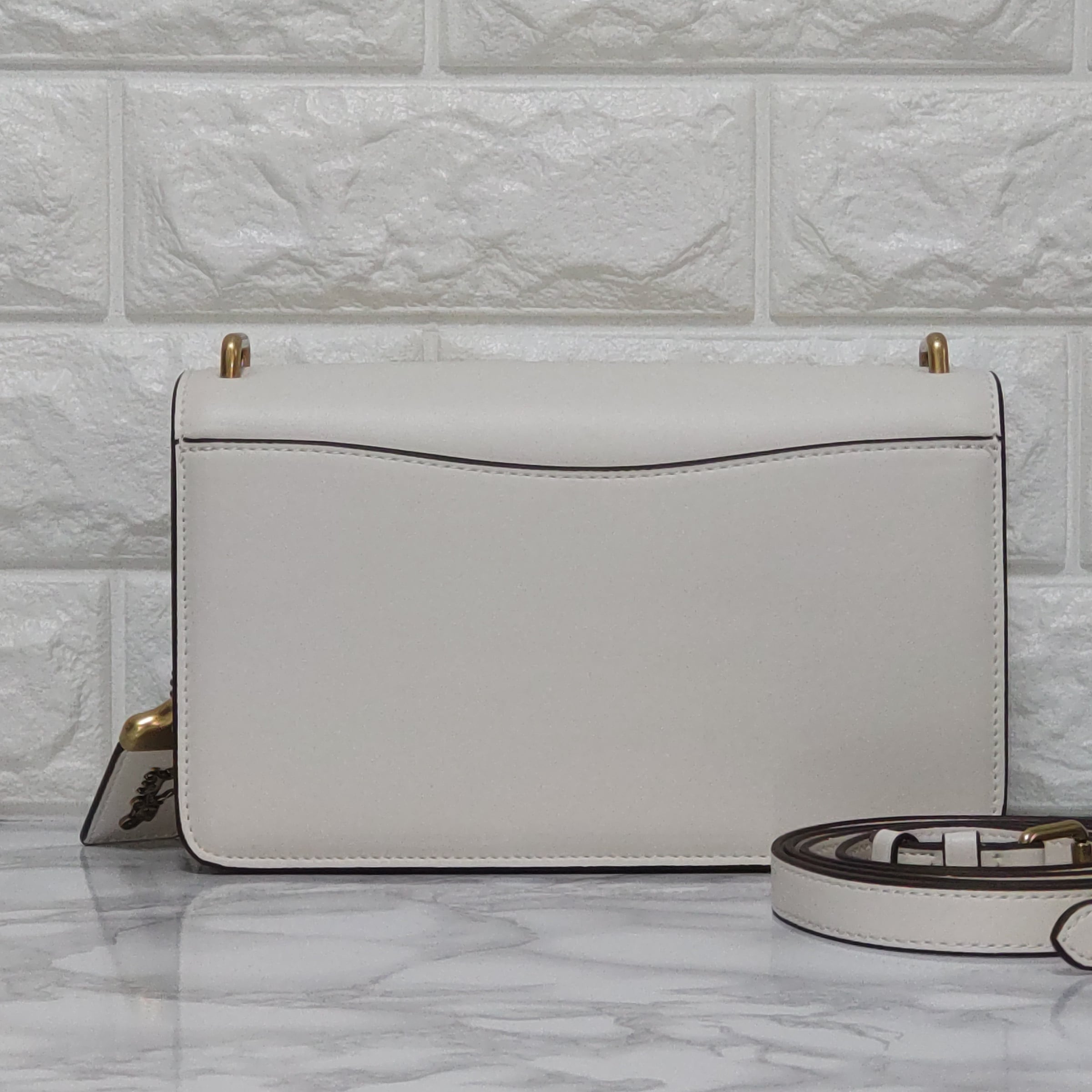 COACH コーチ ショルダーバッグ 新作 バンディット ショルダー COACH コーチ ショルダーバッグ 新作 バンディット ショルダー