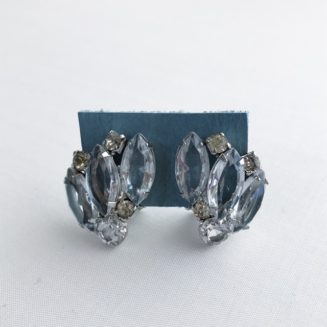Trifari / vintage earrings726