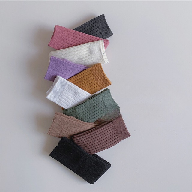 【即納】シンプルな無地単色カラーのハイソックス