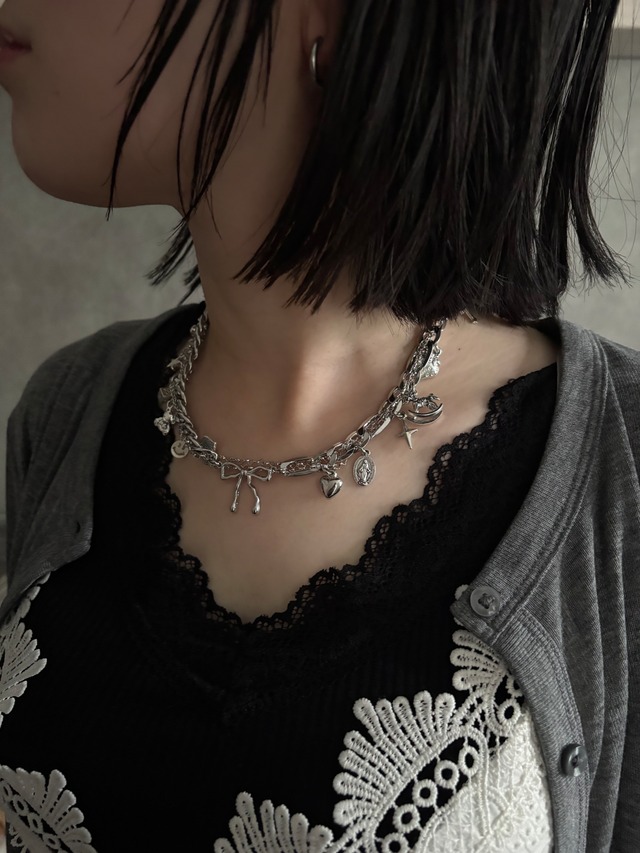 RIBBON CHARM NECKLACE