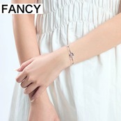 おしゃれ 四葉 クローバー キラキラ ストーン ブレスレット