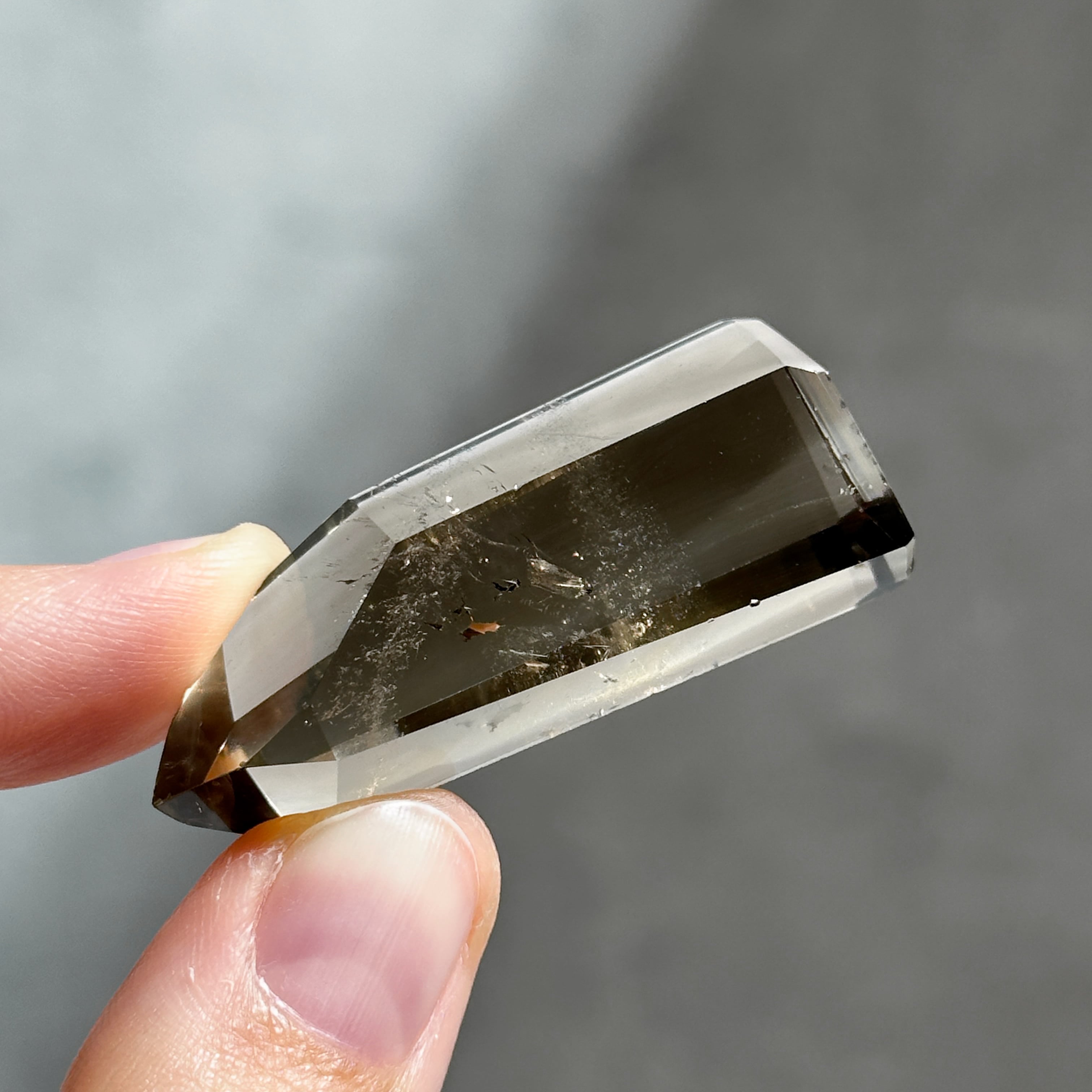 大きなスモーキークォーツファントム1525g 大きなスモーキークォーツファントム1525g 大きなスモーキー