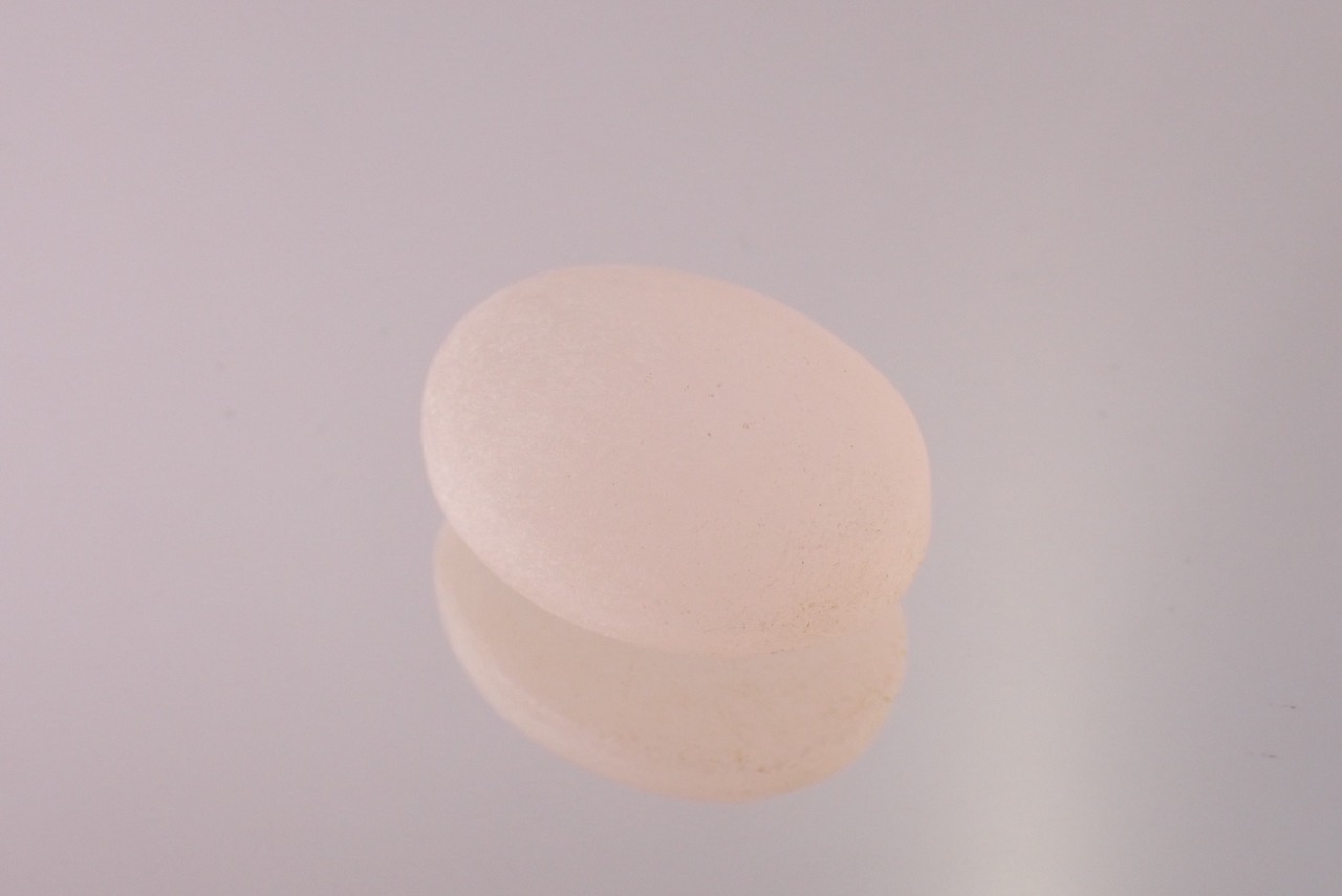 【研磨セット】未研磨ローズクォーツ(原石のみ)　4.26g　[D2-490]