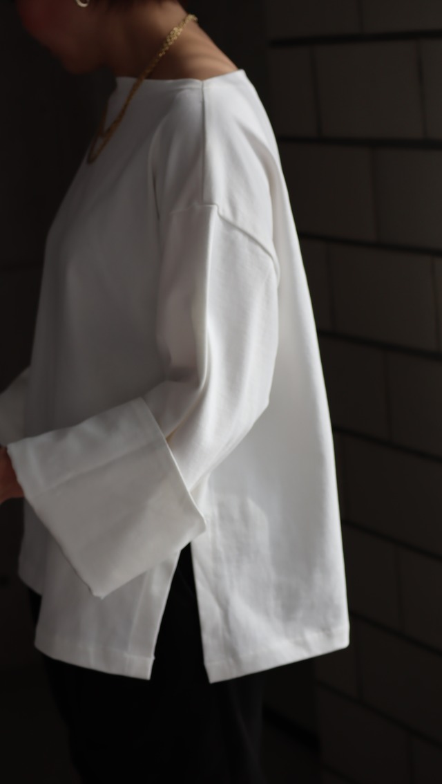 bi-color wide pullover (white)