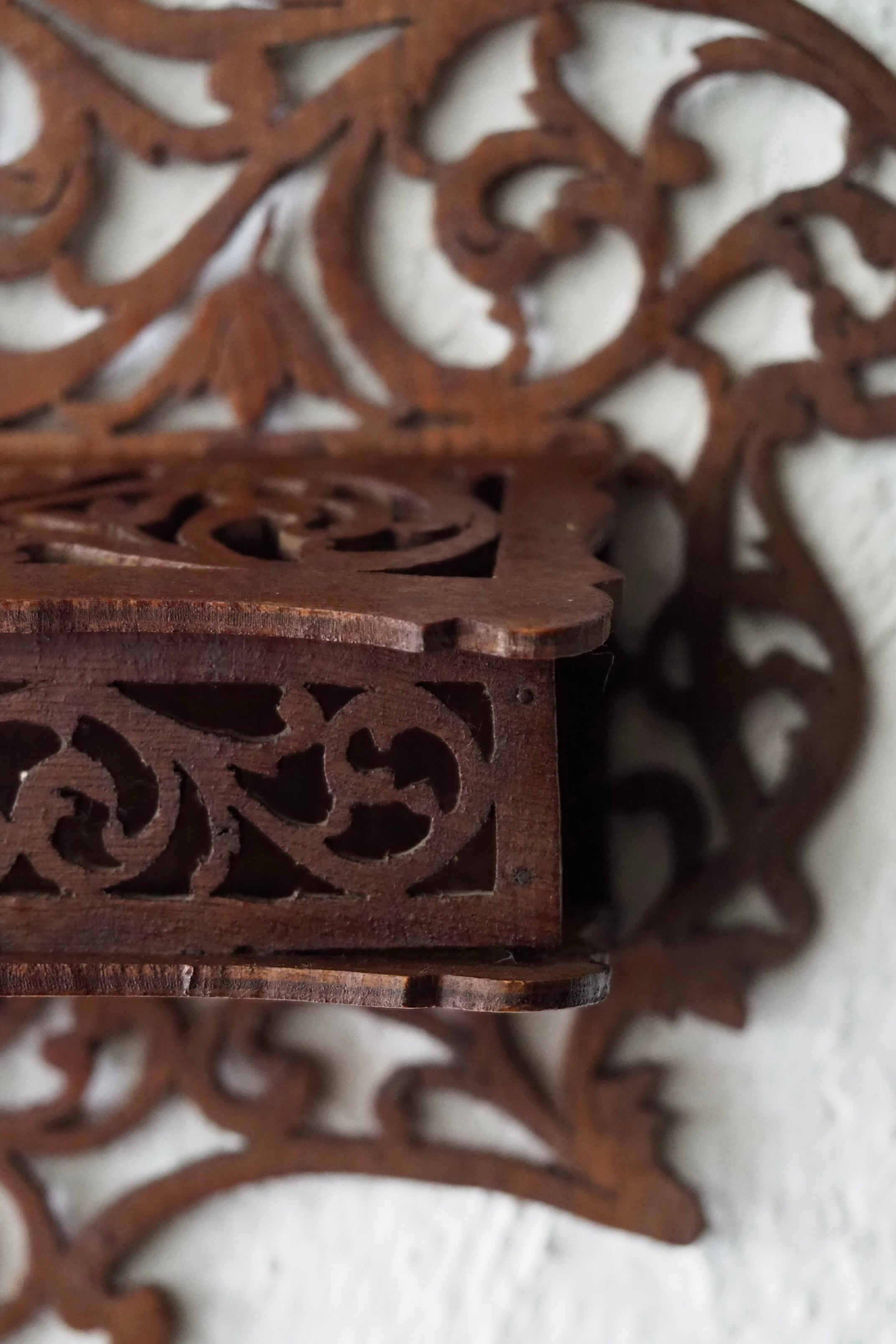 透かし彫りの小物入れ-antique wood openwork box | アンティーク