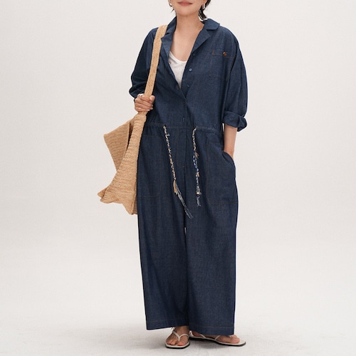 loose-fitting denim all-in-one　10972