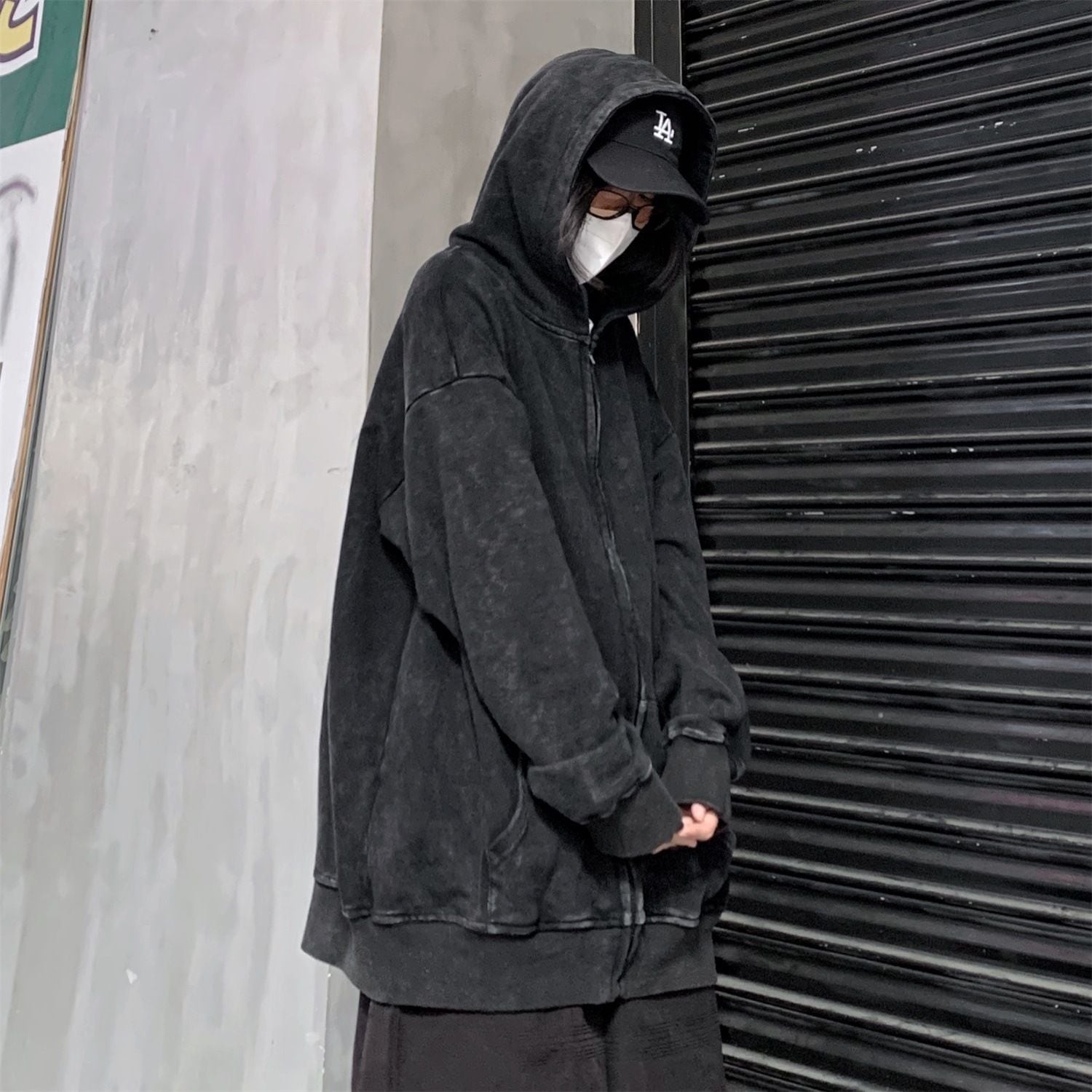 韓国 ストリート オーバーサイズ パーカー 秋冬 長袖 ブラック パーカー 「韓国ストリート風」「選べる袖丈」 ロゴ入り ジップアップ