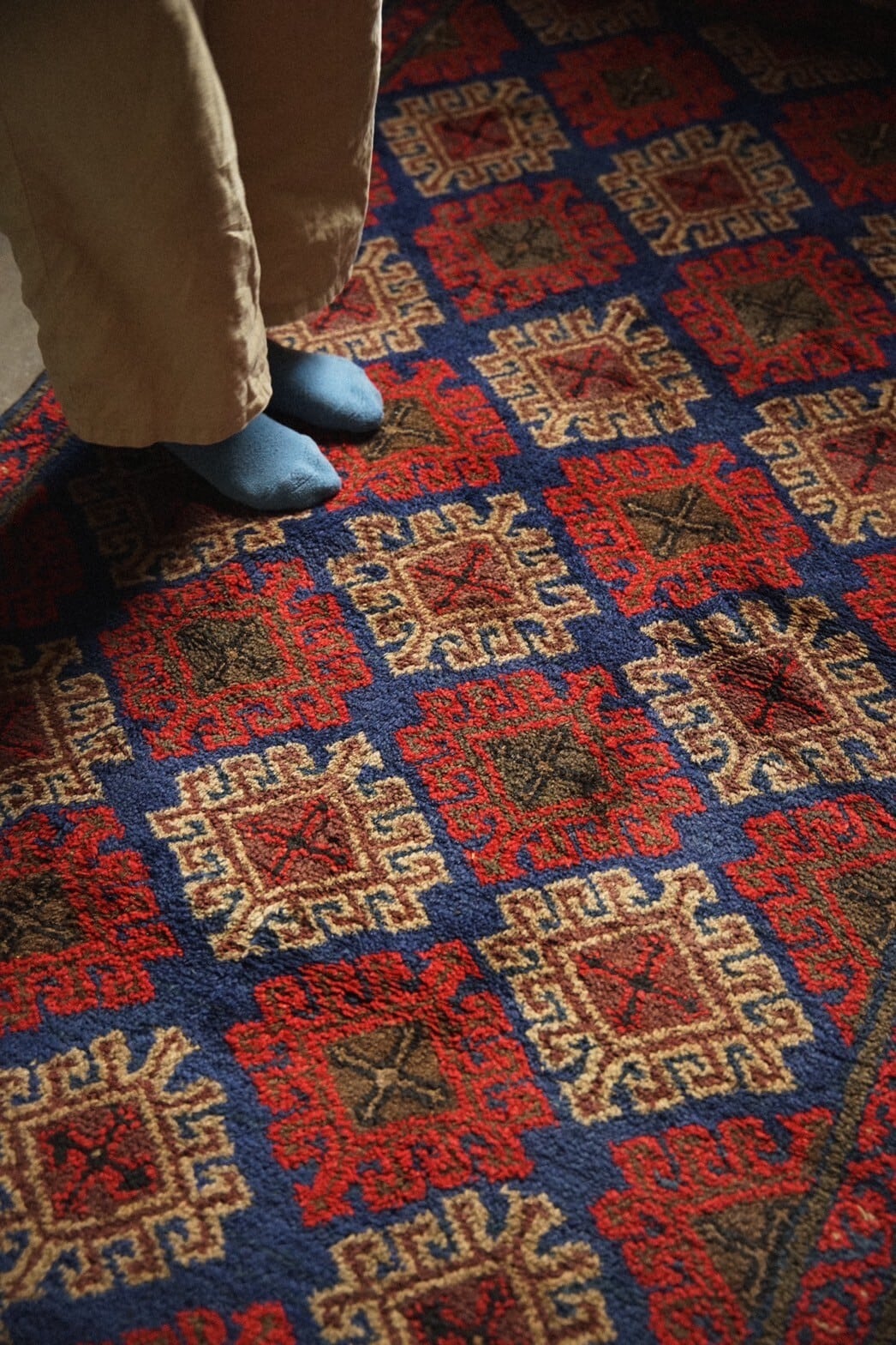 1073 -Vintage Baluch rug