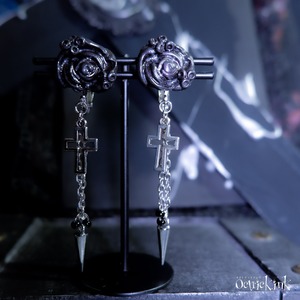 【LAST 1】深海の黒薔薇 ピアス / イヤリング（Black）｜KRAKEN Bubble Rose｜earrings / clip-on earrings
