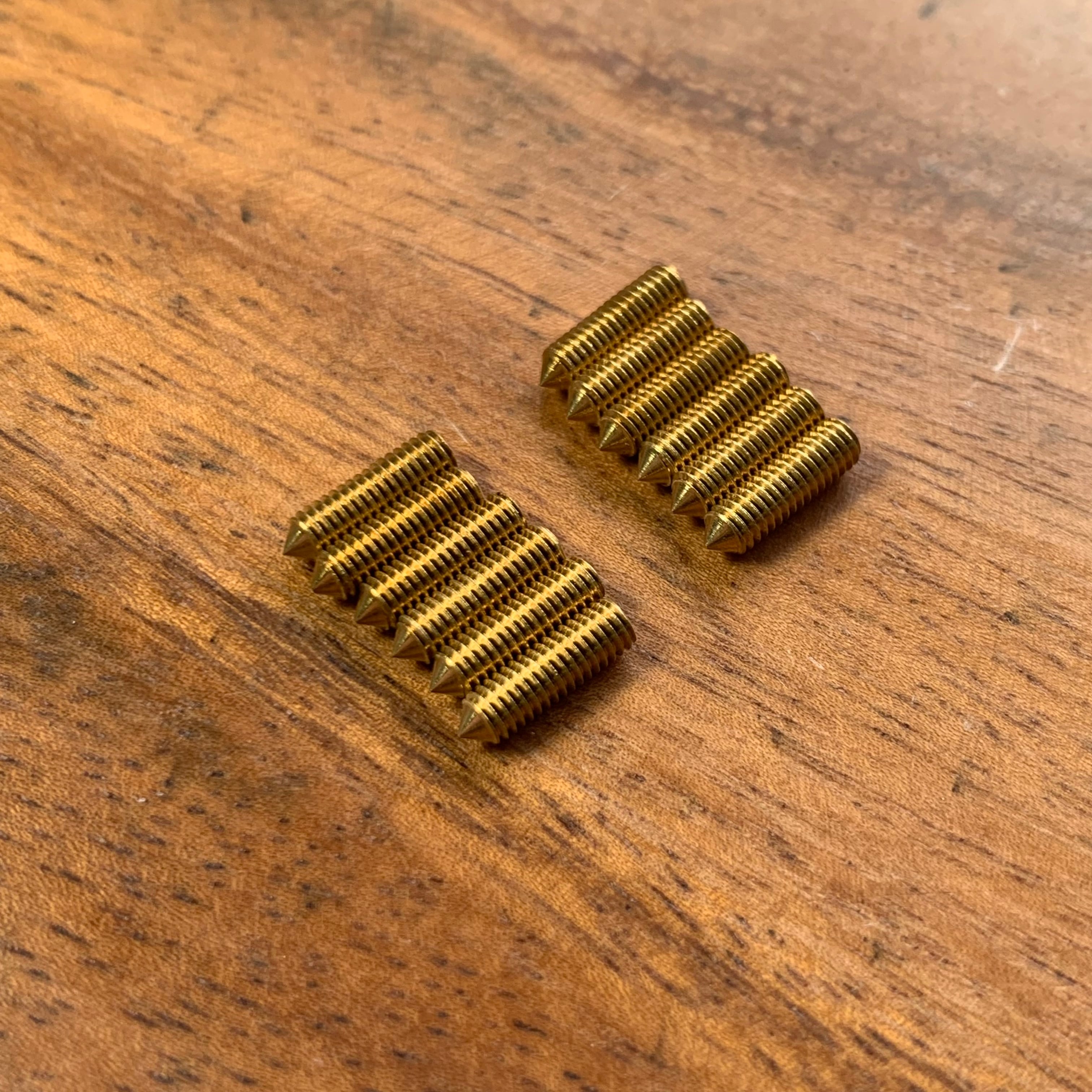 真鍮製　スクリュー　置物 2f74dbc8767cbe0a069ee15d63b26a