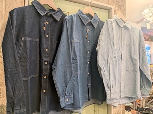 BIGMIKE/デニムシャツ￥9,000(9,900)