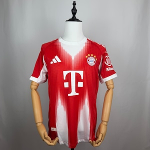 バイエルン・ミュンヘン 25/26 ホーム サッカーユニフォーム 背番号入り