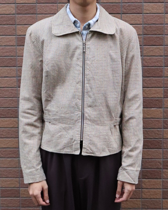 Round collar checked blouson