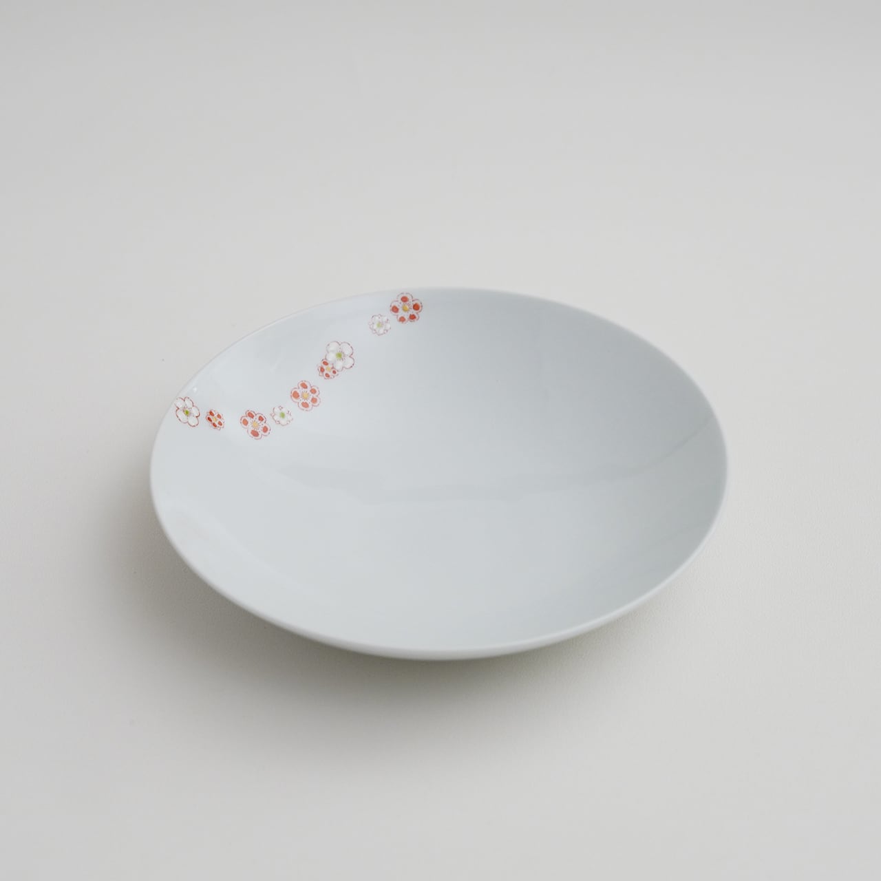 紅白梅文 | 肥前赤絵窯元 鷹巣