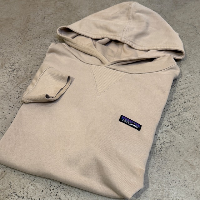 PATAGONIA P-6 SWEAT HOODIE BEIGE
