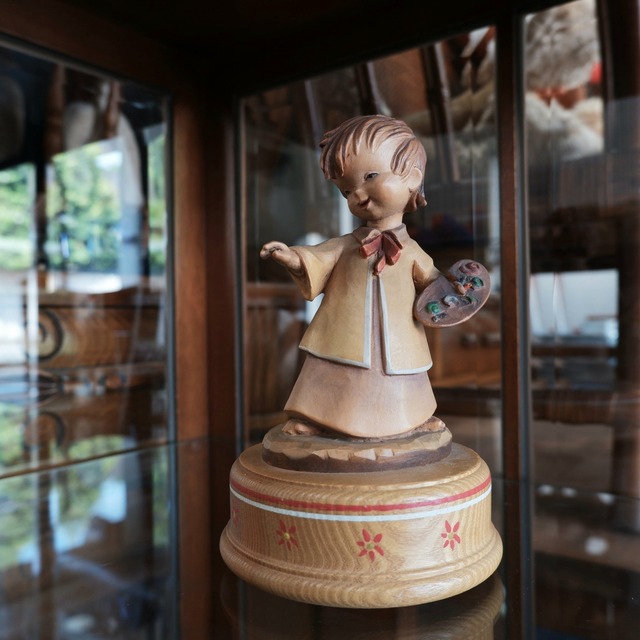 ヴィンテージ ANRI アンリ人形 木彫り人形 オルゴール リュージュ社 スイス 絵描きの少年 ロミオ＆ジュリエット | Sputonic