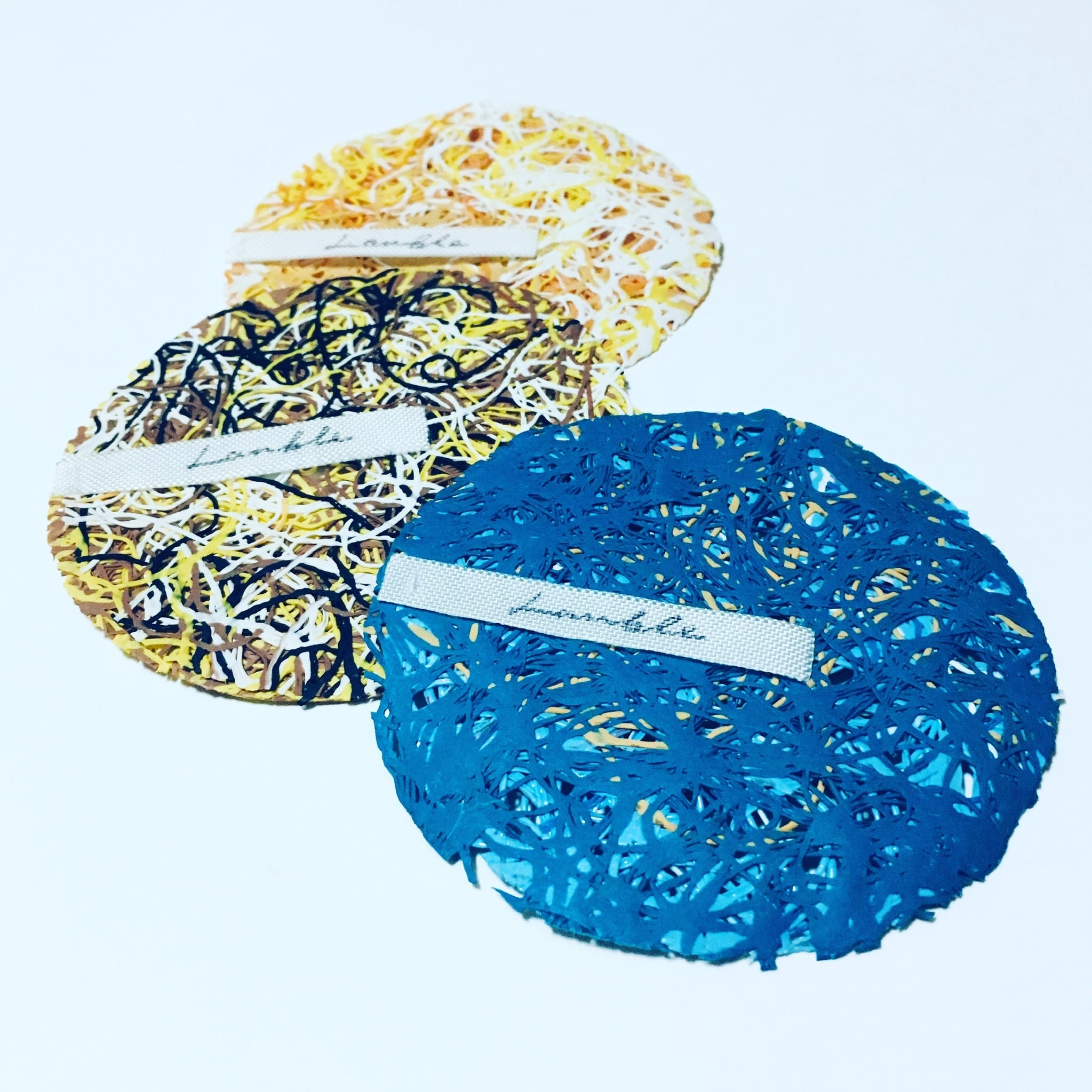 【新品未使用】カイリュー木製アートコースター3種セット 新品未使用】カイリュー木製アートコースター3種セット