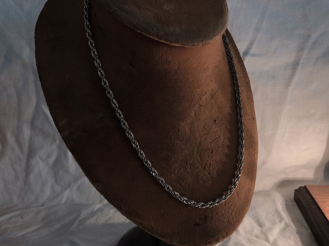 AMERICA 80’s~90’s gold color necklace