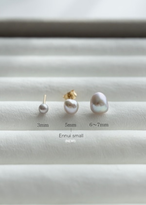 小粒 Ennui パールピアス-Gray／K14GF