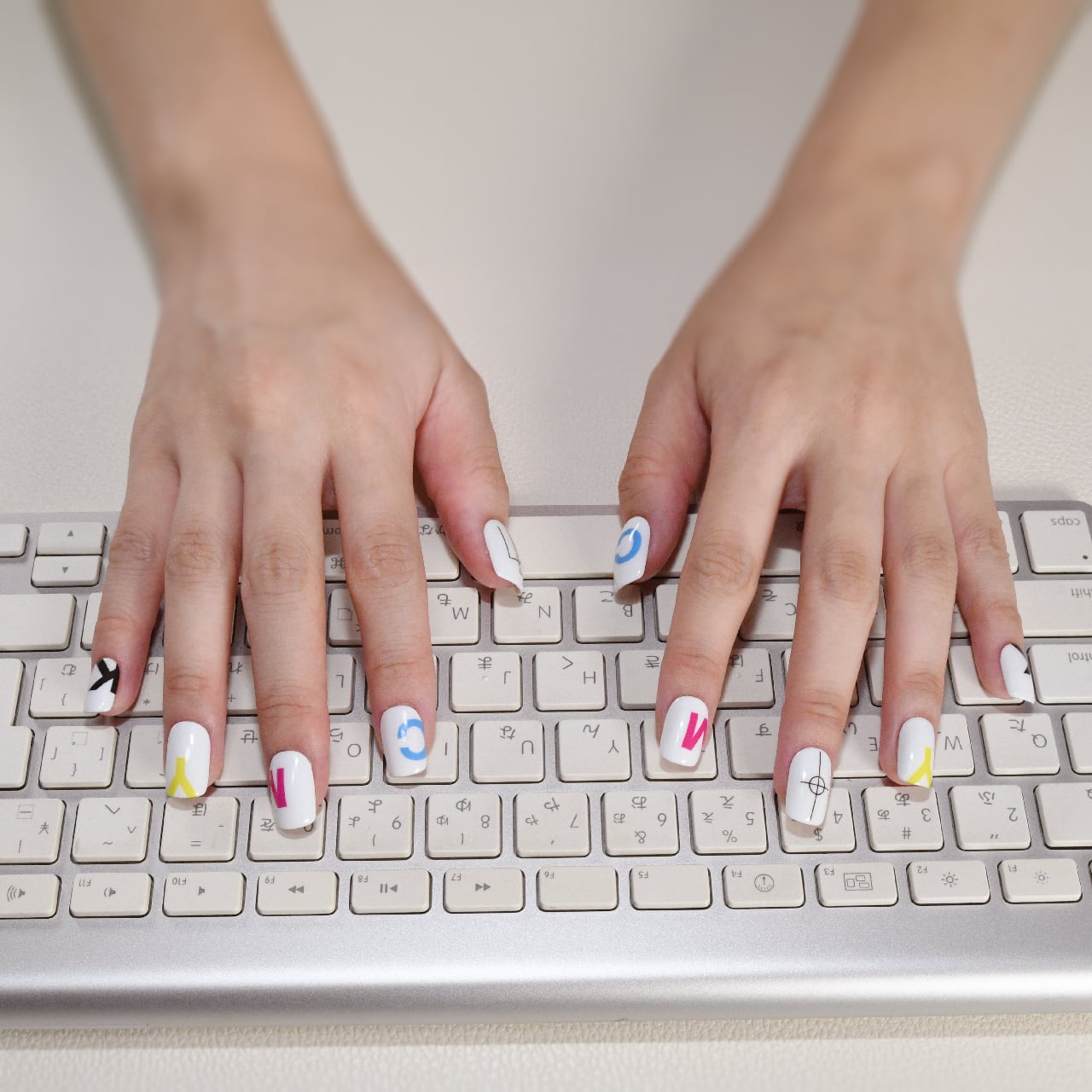 CMYKネイルチップ | たのしいDTP