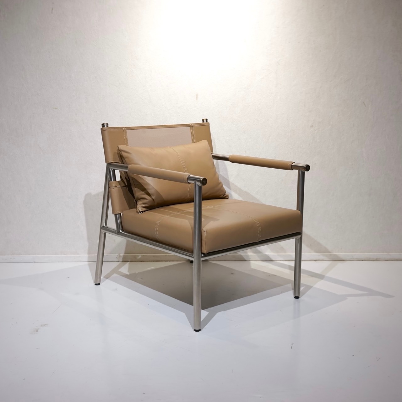 ASPLUND アスプルンド CHARLIE チャーリー 1Pソファ パーソナルチェア ラウンジチェア アームチェア 椅子 本革 レザー モダン ホテルライク ラグジュアリー