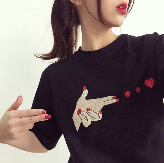 送料無料 可愛いデザイン ハートピストル Tシャツ 韓国ファッション オシャレ Style Jennie