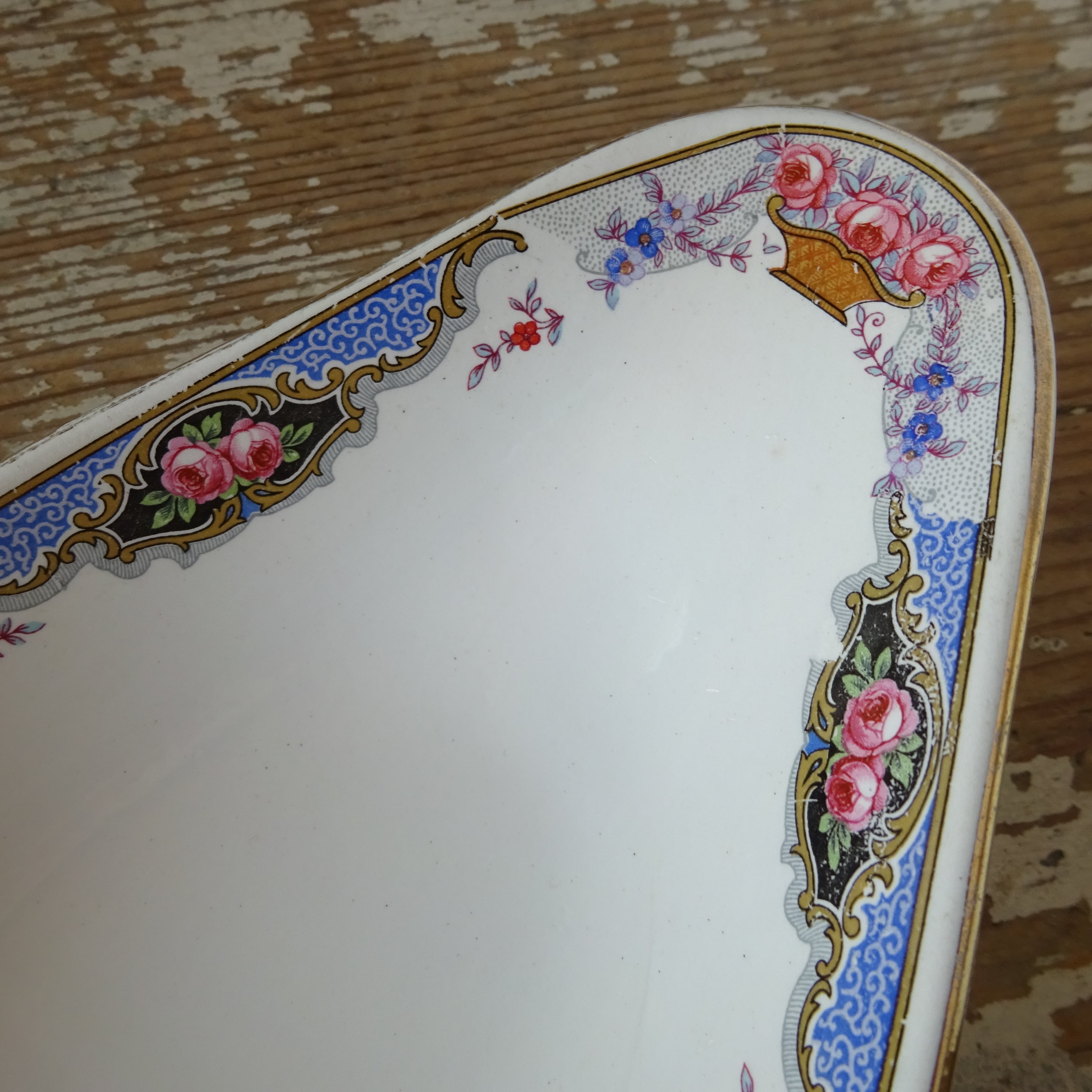 ☆SARREGUEMINES ET DIGOIN décor《Petites Roses》RAVIER (A)
