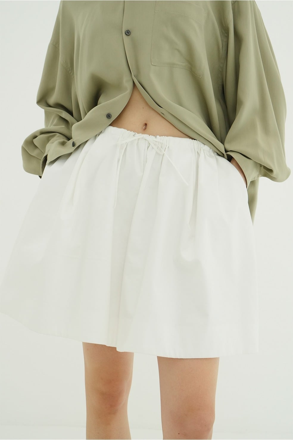 CLANE LOW WAIST DRAWSTRING HALF PANTS 3色展開 | FLICKA ASHIYA