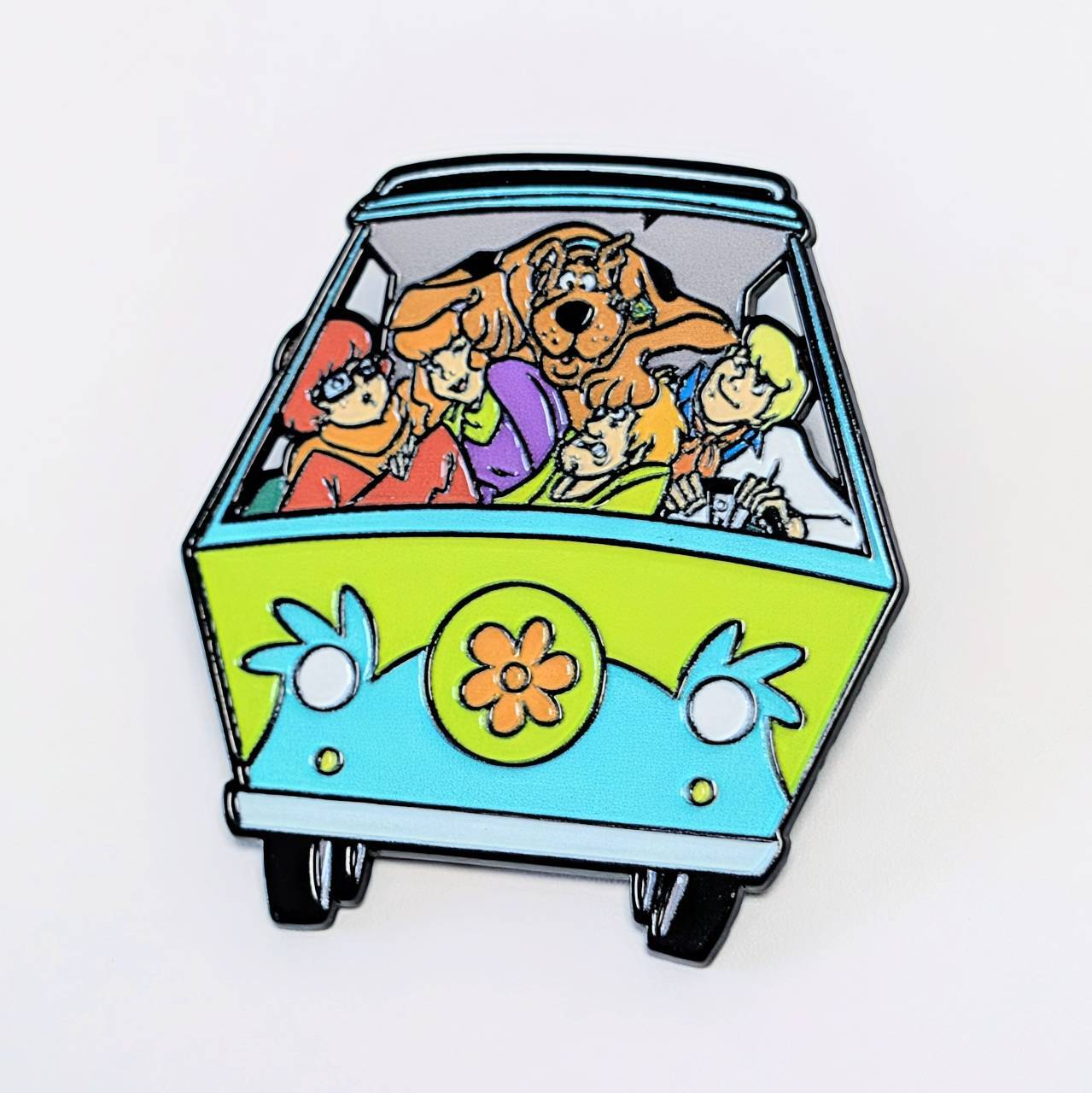 PINS（ピンズ）・缶バッジ | HAPPY GO LUCKY WEB SHOP