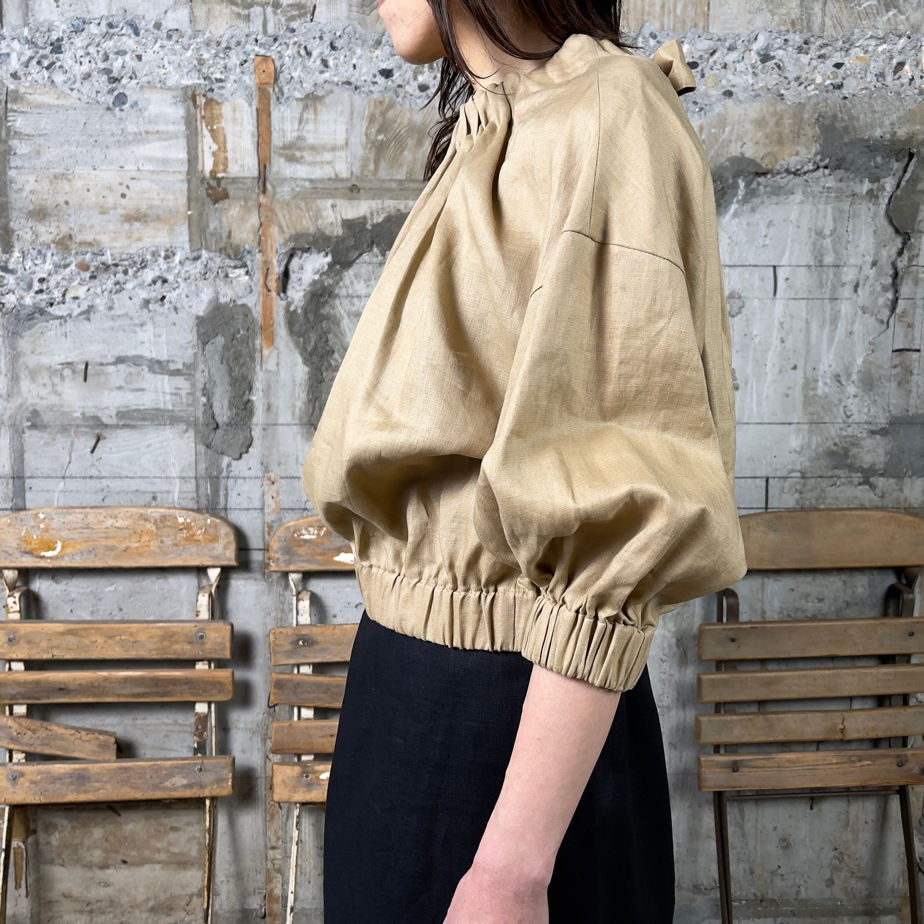 HYKE【ハイク】LINEN SHIRRED TOP (15206) | glamour online