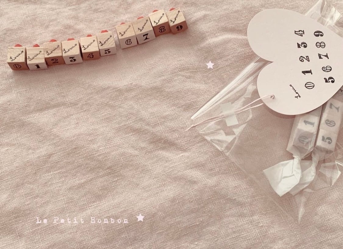 no.0） petit antique french number stamps set（アンティーク数字