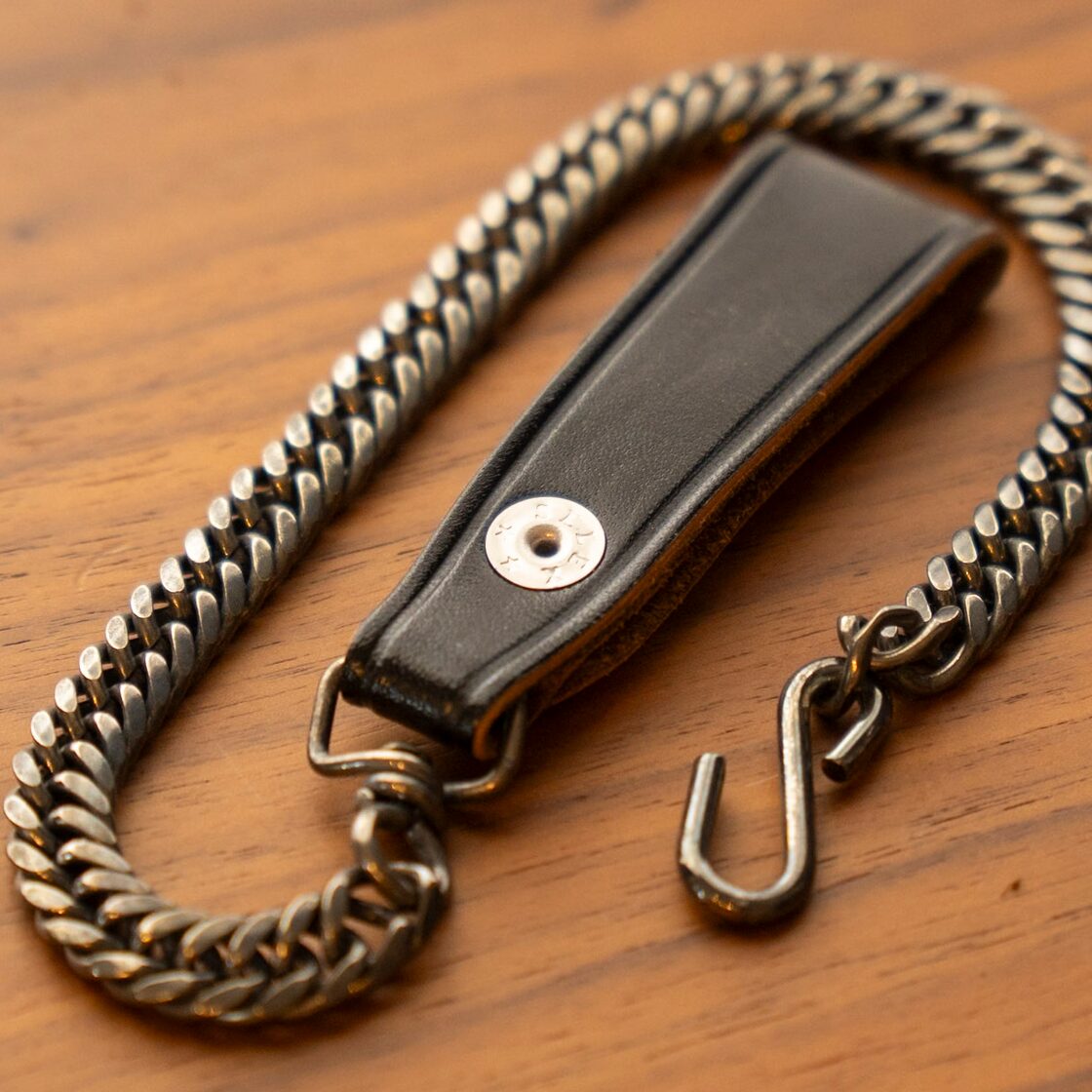 Wallet Chain (ベルトループ付きウォレットチェーン) “LEATHERNO