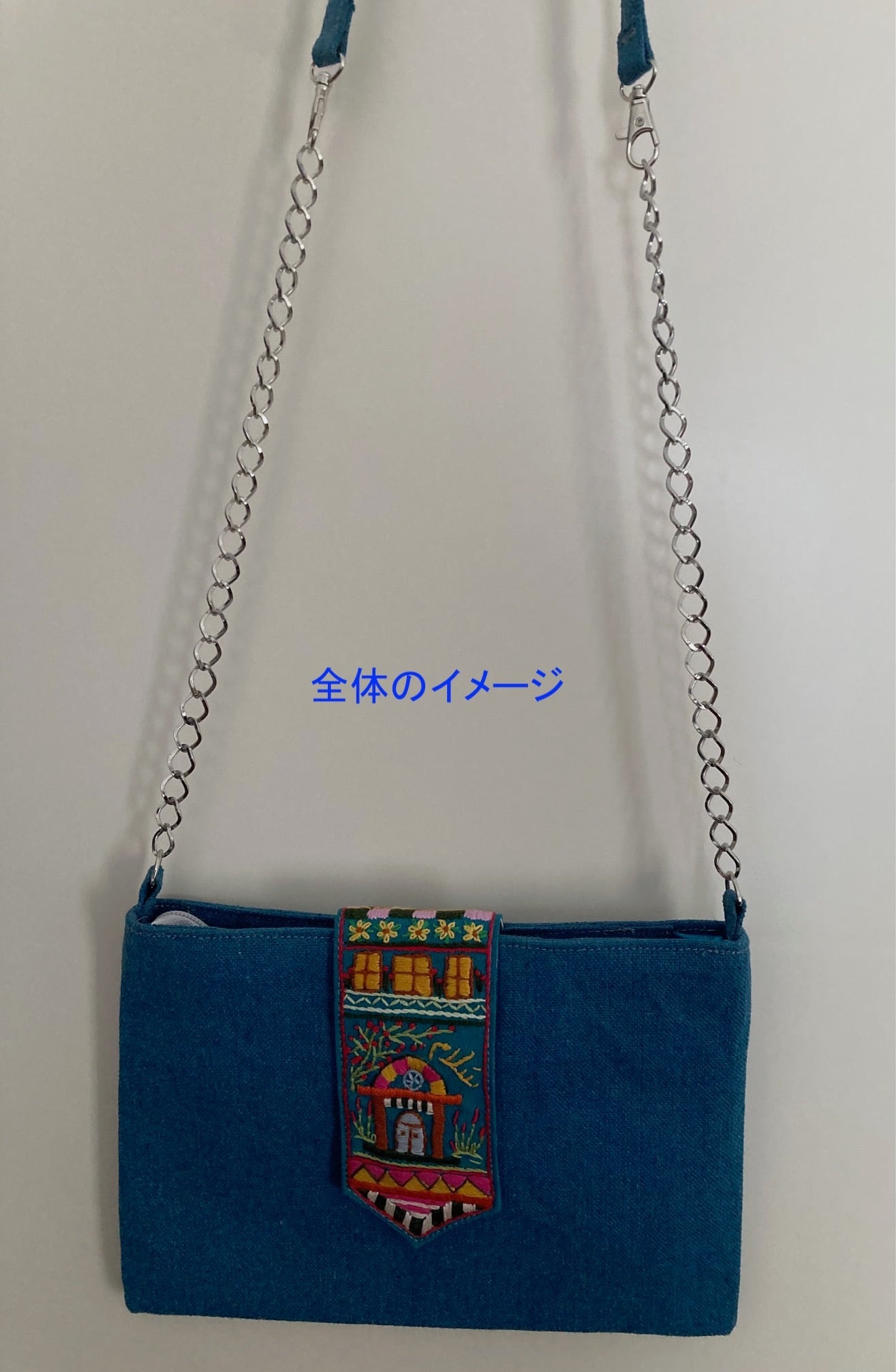 手刺繍ベルトのショルダーバッグ