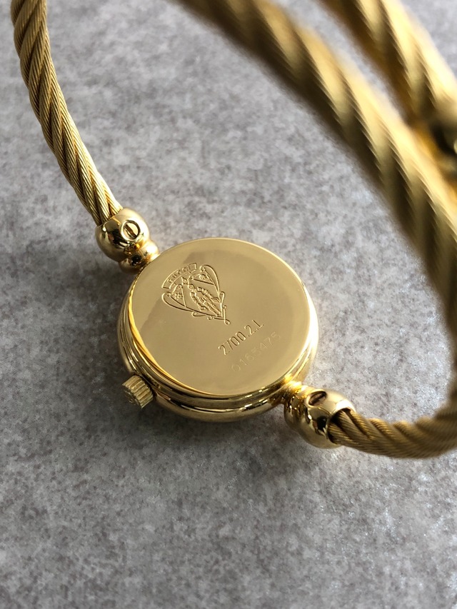 GUCCI グッチ 腕時計 ゴールド ラウンド ステンレススチール バングル クウォーツ 2700.2.L vintage ヴィンテージ オールド de3i84
