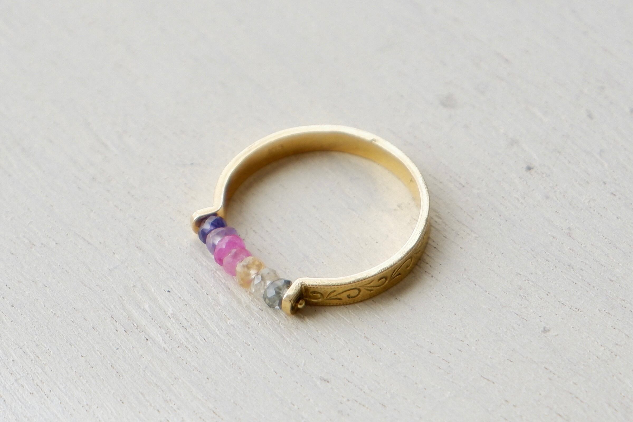 rainbow Line ring #11 K18YG <multicolored sapphire> / 虹色リング
