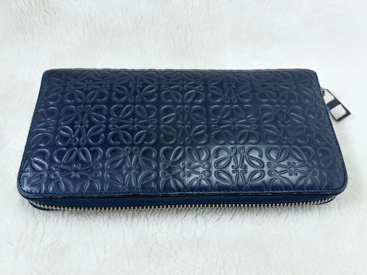 LOEWE Repeat Anagram round zipper leather wallet MADE IN SPAIN