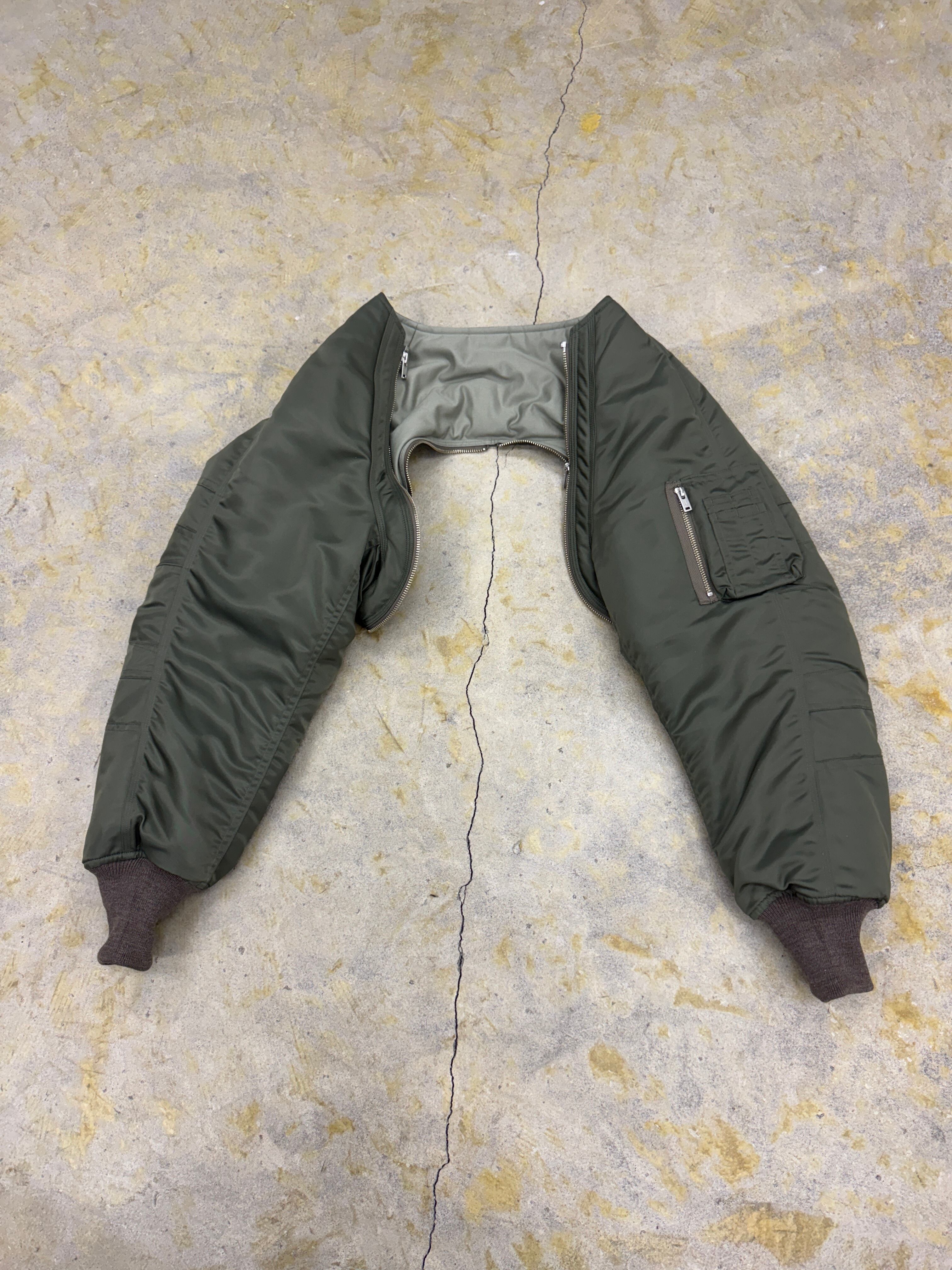 SUGARHILL | ZIP N-2B | KHAKI | HOWDAY SUGARHILL | ZIP N-2B | KHAKI | HOWDAY