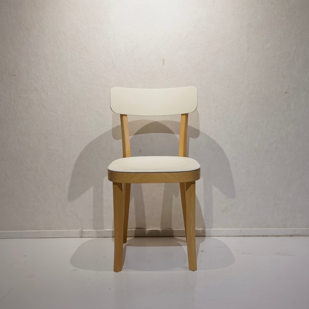 Vitra ヴィトラ Basel Chair バーゼルチェア ダイニングチェア アームレス チェア 椅子 北欧 ナチュラル モダン