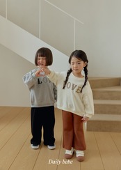 【取寄】Dailybebe ラブパッチトレーナー｜秋服｜韓国子供服｜26/AT