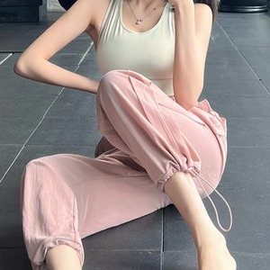 【送料無料】 ボトム パンツ 3色 テーパードパンツ ロング 薄手生地 伸縮性 可愛い 大人可愛い きれいめ シンプル カジュアル コンサバ おしゃれ こなれ感 高見え 高級感 ヘルシー スポーティ 無地 夏 レディース 女性用 ママ 20代 30代 40代 部屋着 普段使い お出かけ 運動 ヨガ 部活 トレーニング ジム ジョギング ランニング フィットネス スポーツ ファッション コーデ 楽ちん 体型カバー 美脚 脚長 定番 着痩せ