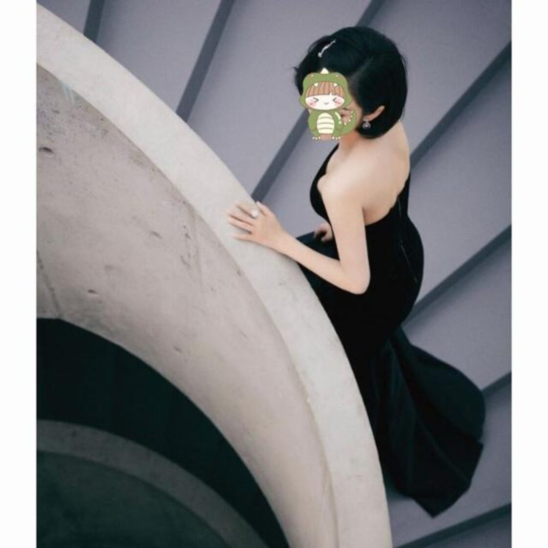 高品質！ パーティードレス 黒 マーメイドライン ベアトップ 優雅な  