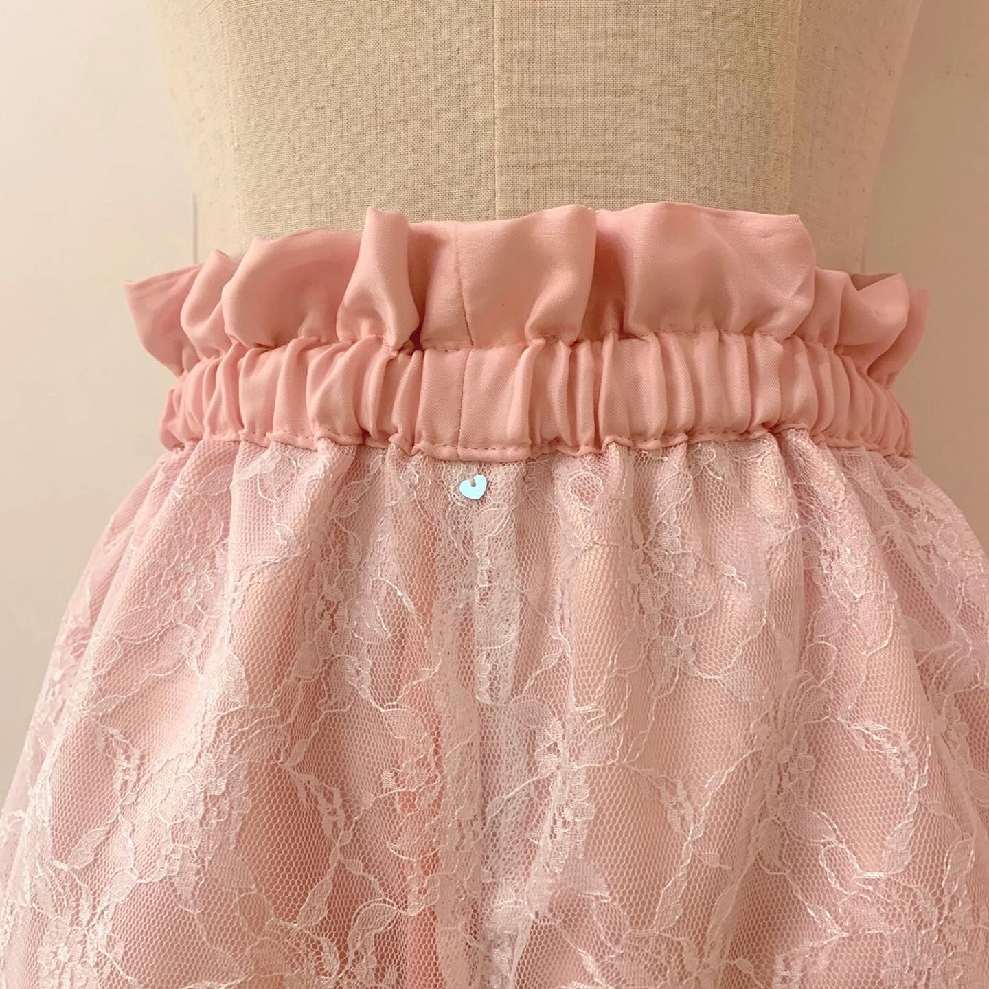 original : heads or tails brother pants WH/PI