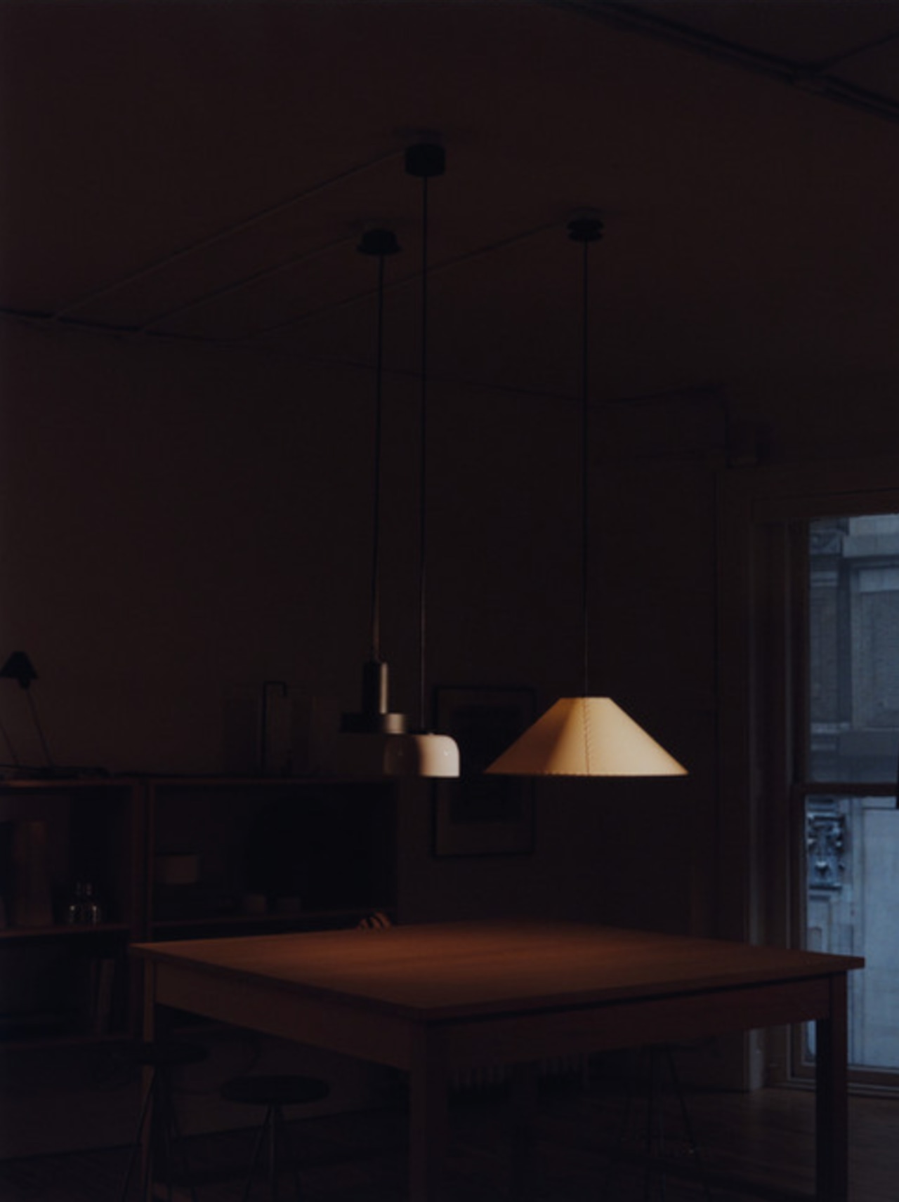 MT4 | SANTA & COLE / Beige Parchment