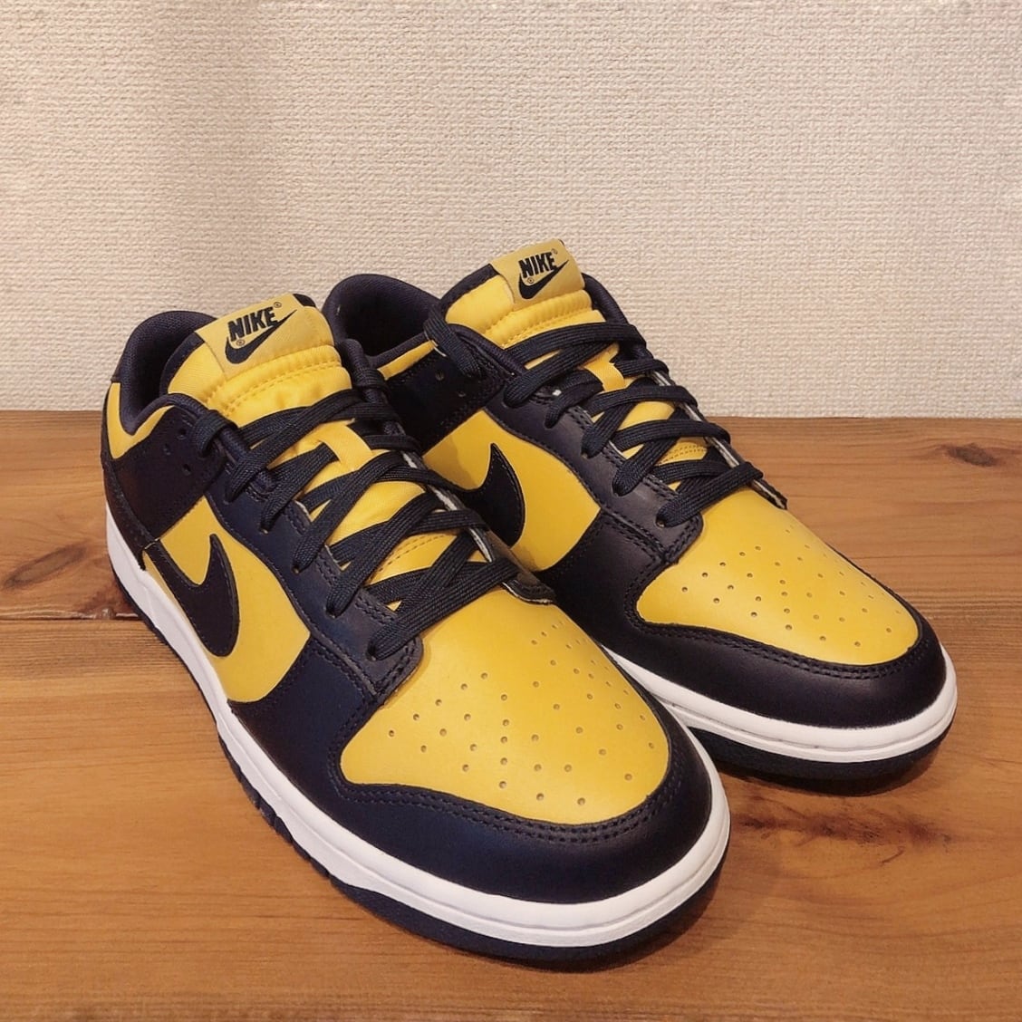 NIKE DUNK LOW MICHIGAN ダンク ミシガン