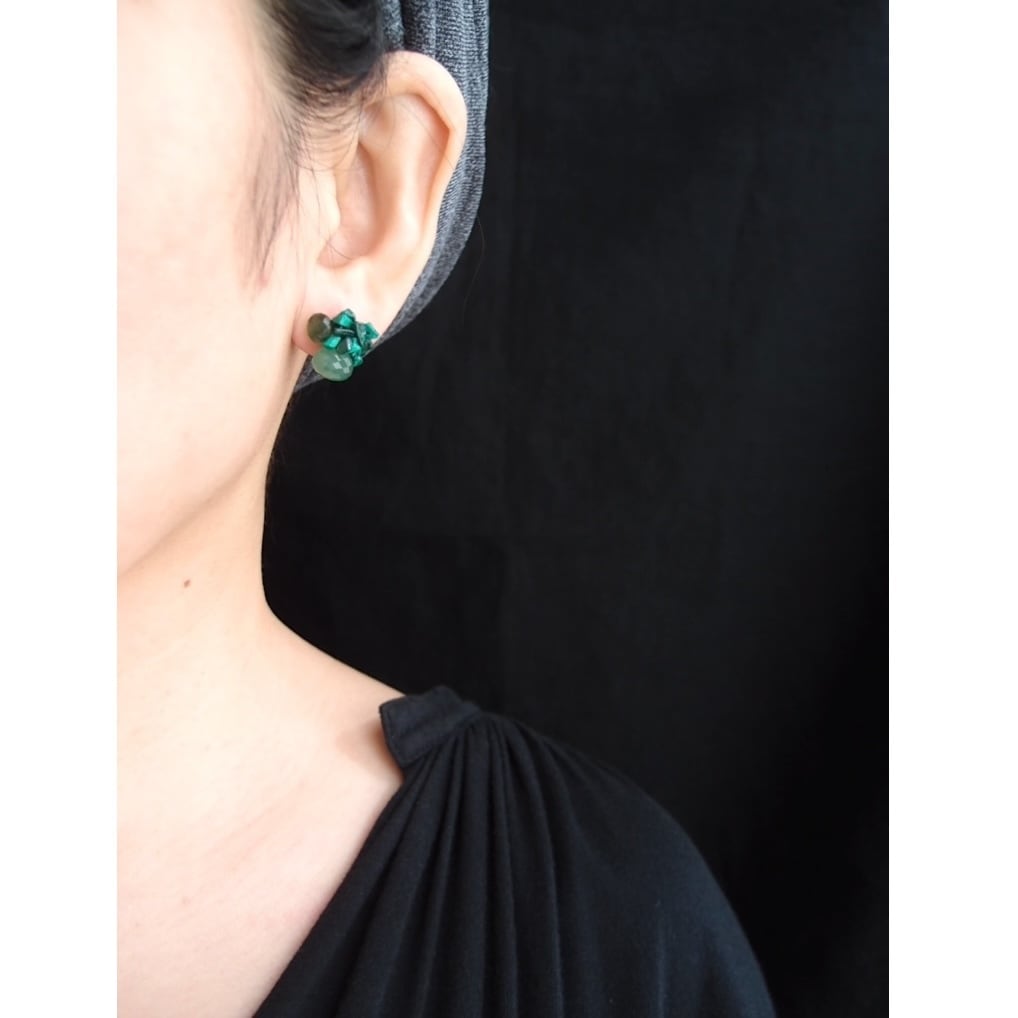 【天然石刺繍/ピアス】Malachite × Aventurine × Serpentine