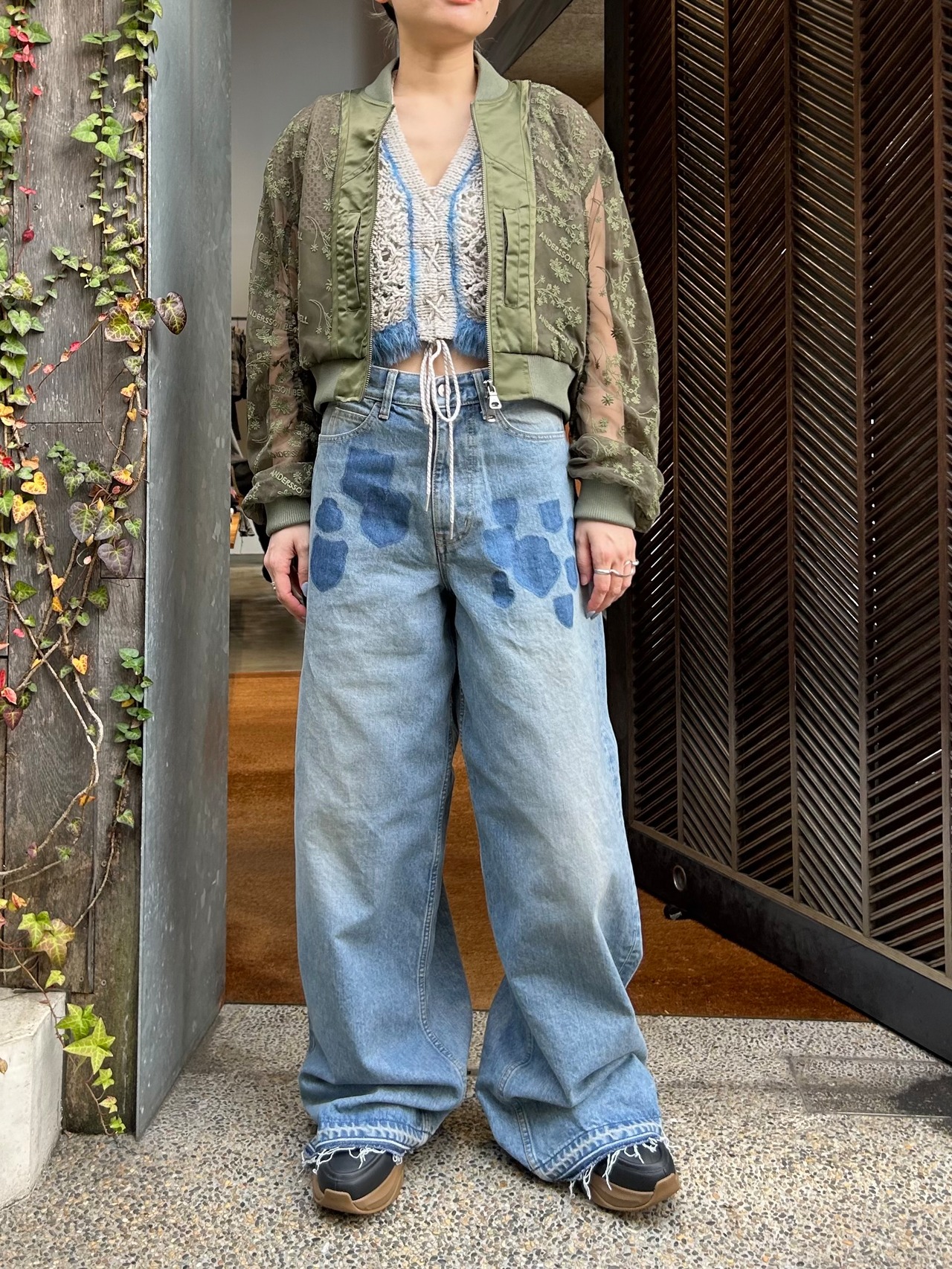 【25SS】ADSB Andersson Bell アンダーソンベル / DOUBLE LAYERED LOGO LACE SHORT BOMBER / レースブルゾン - 4