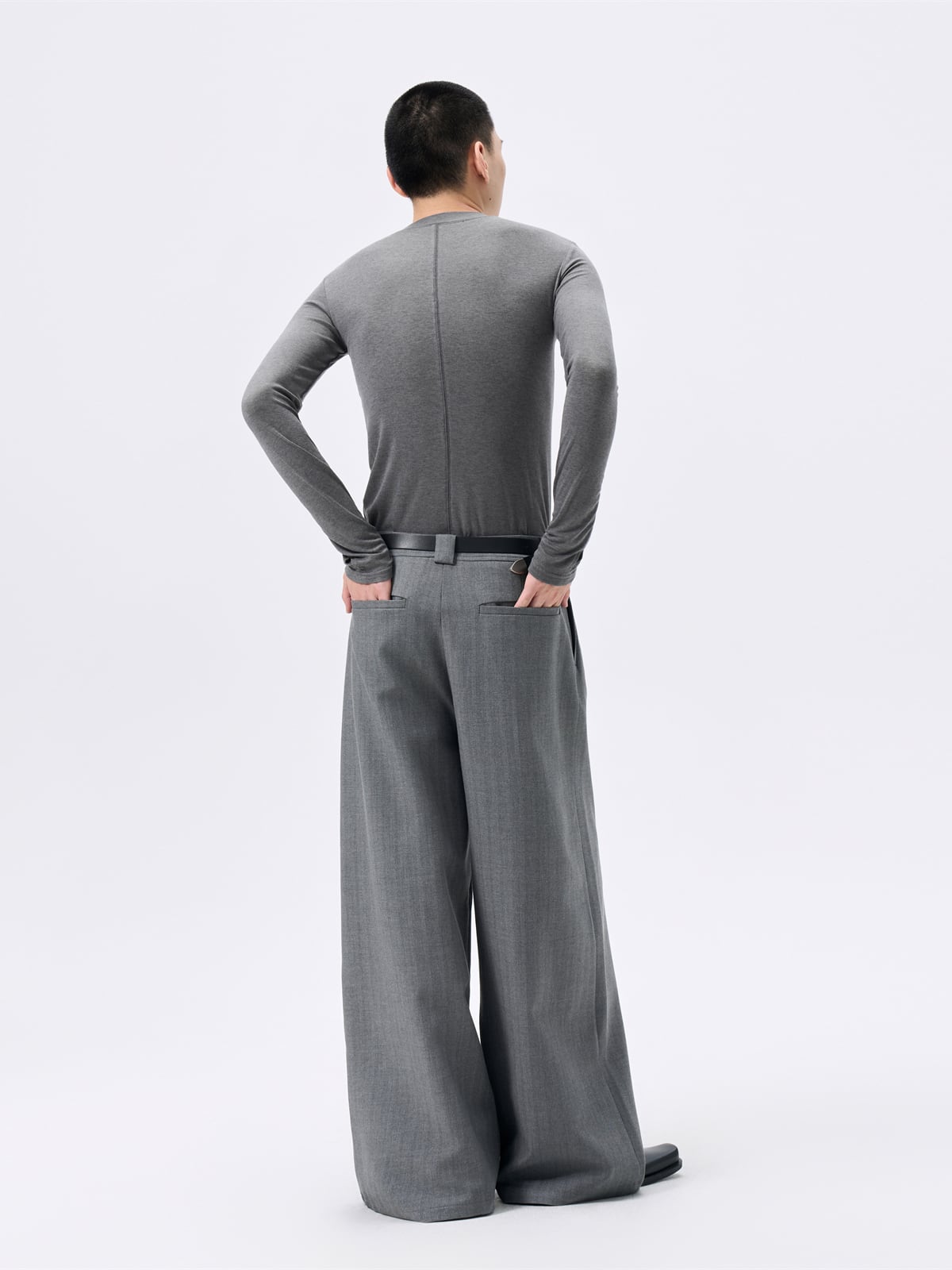 t！！ 値下げしました！ FRKM SCD ワイドパンツ FRKM SCD 24SS タックワイドパンツ | テックウェア専門店 AHAMKARA