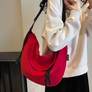ホーボーバッグ レディース 韓国 おしゃれ 三日月 バッグ 大人 かわいい きれいめ 通勤 通学 大容量 A4 カジュアル ナイロン 大人可愛い 大人女子